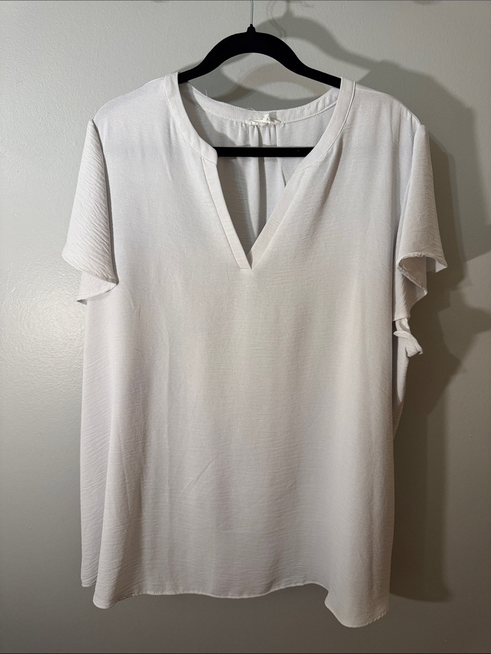 Maurices Cream Notch-Neck Flutter Sleeve Tunic